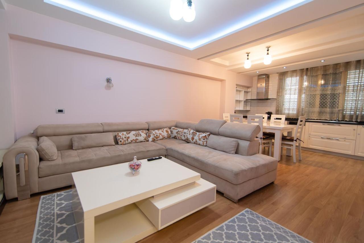 Tirana Central Exclusive Extérieur photo