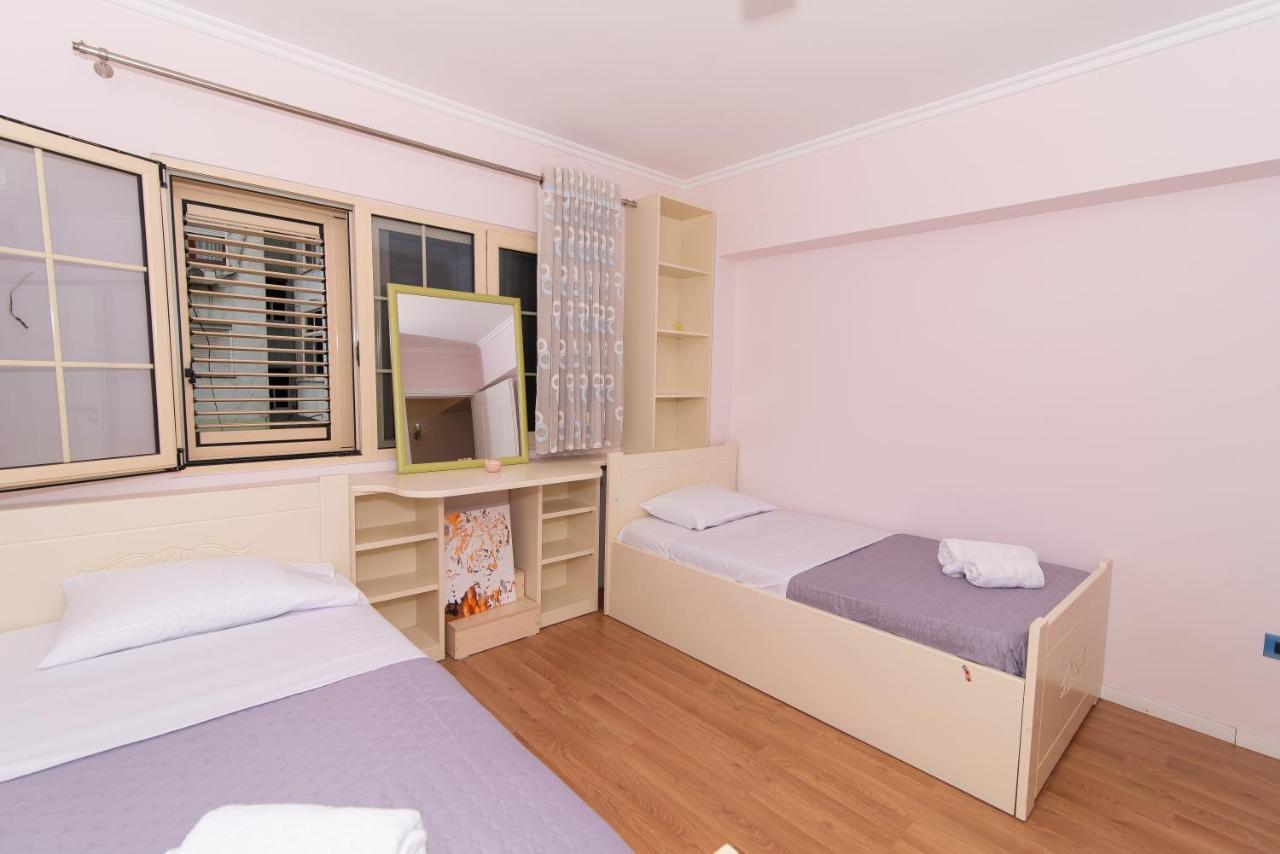 Tirana Central Exclusive Extérieur photo