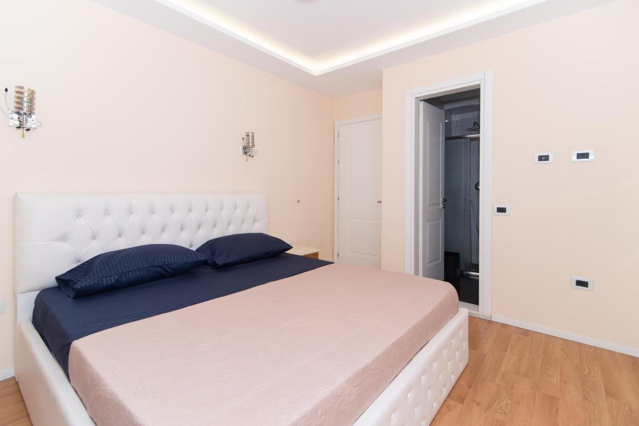 Tirana Central Exclusive Extérieur photo
